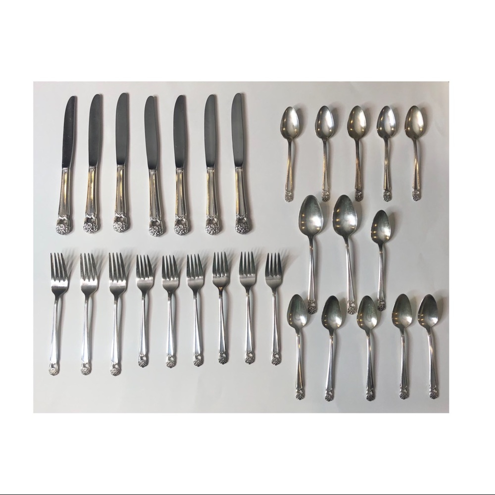 1847 ROGER BROS. Eternally yours 29 piece set